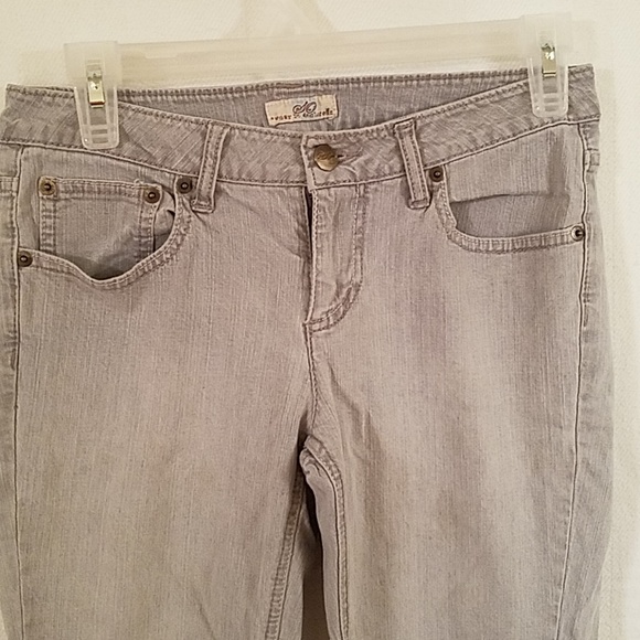 Jeans - Picture 2 of 3